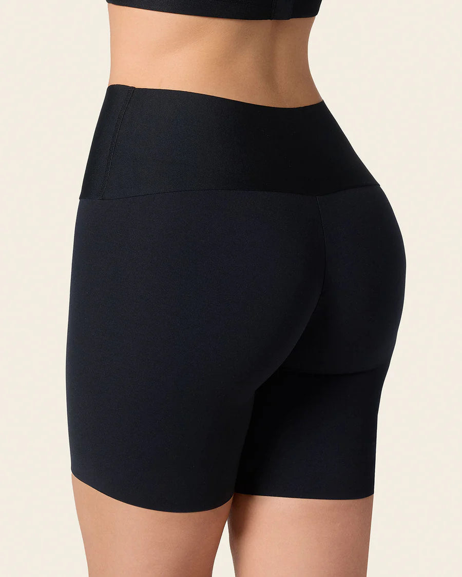 Aira Shorts Schwarz